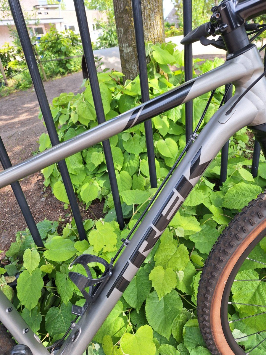 Trek Pro Caliber 8 Heren Grey 53cm