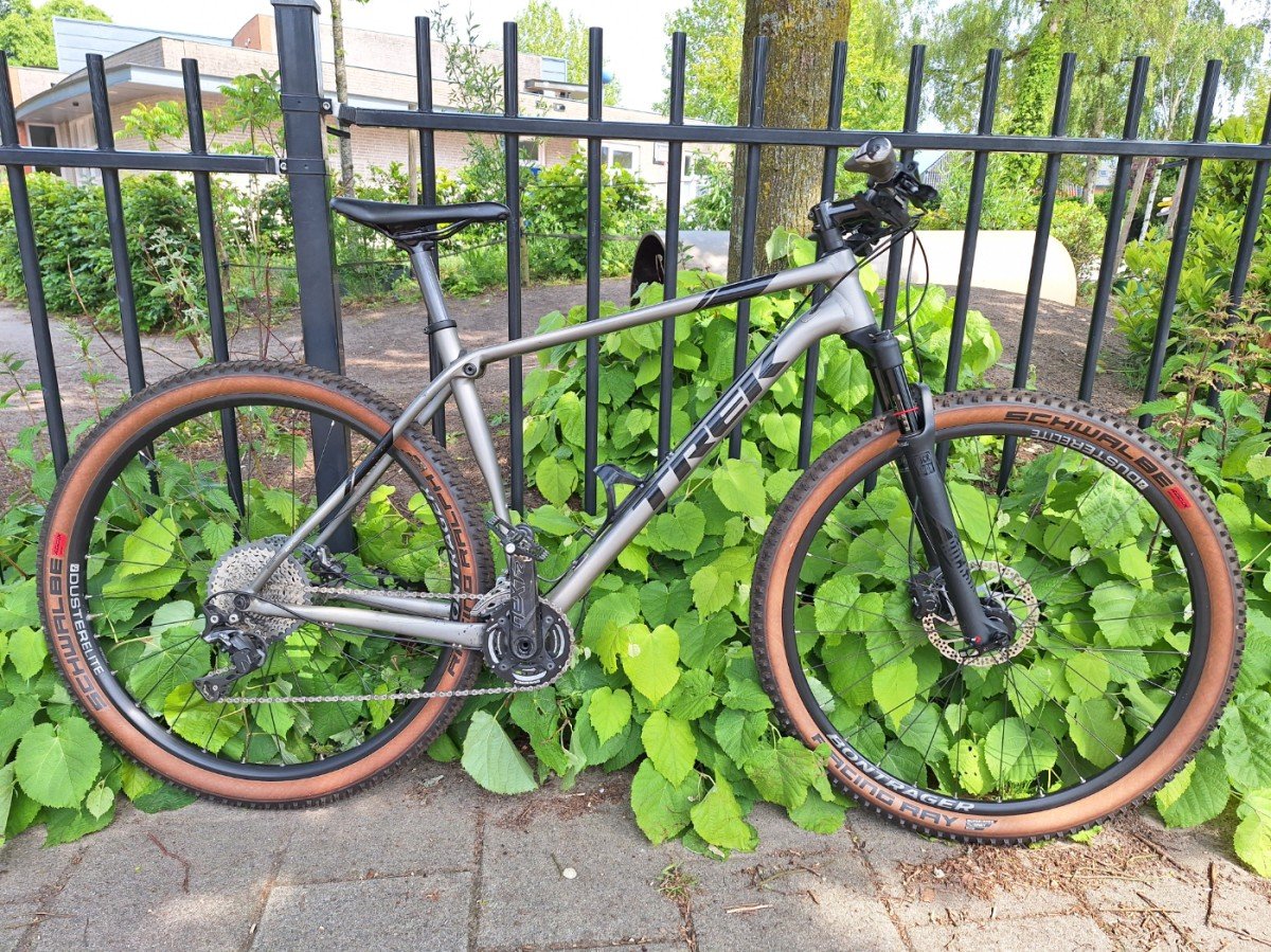 Trek Pro Caliber 8 Heren Grey 53cm