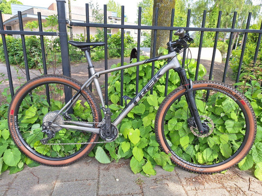 Trek Pro Caliber 8 Heren Grey 53cm
